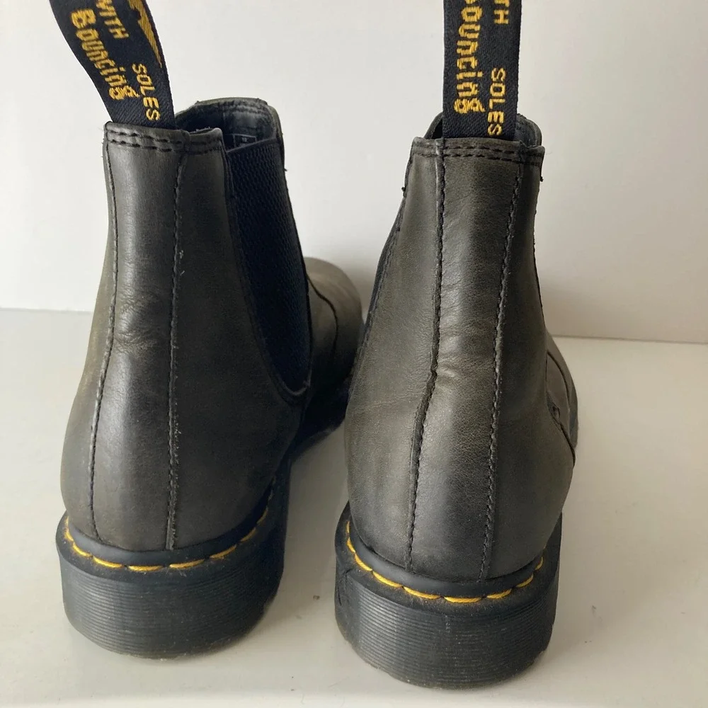 Dr. Martens Chelsea Boots Mens 12 US Gaucho Crazy Horse Brown Leather 2976